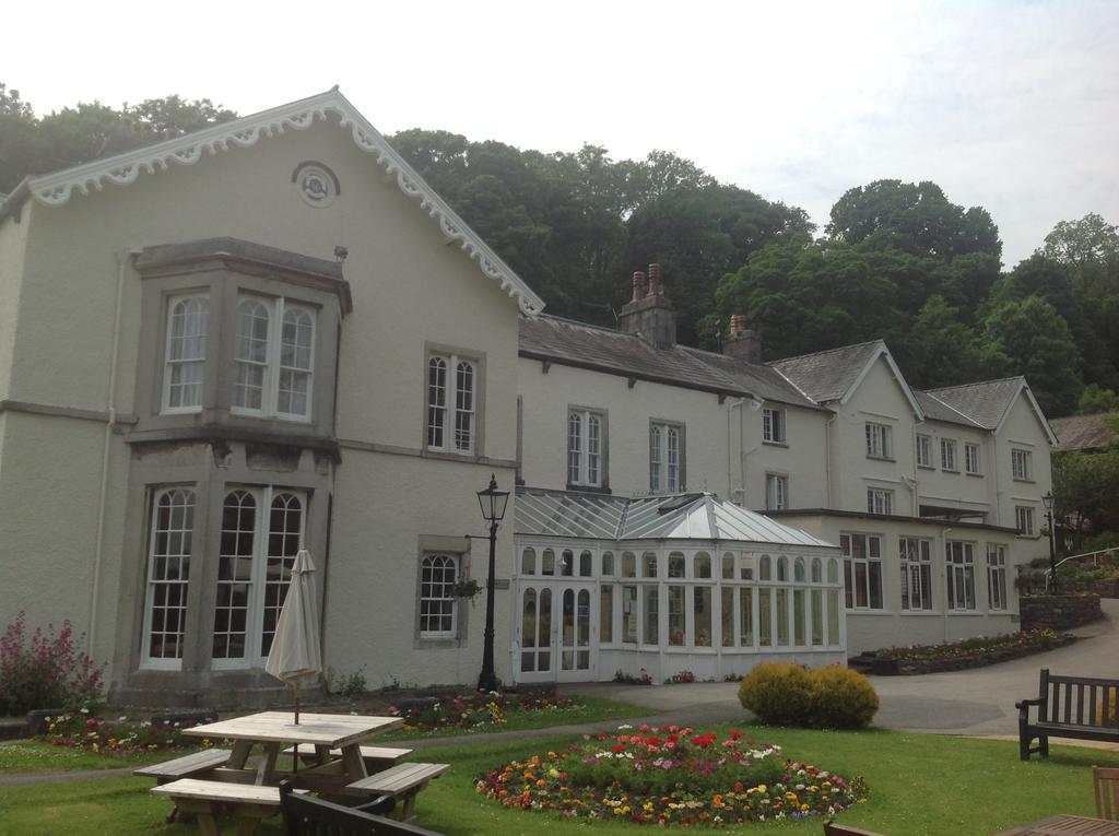 Lambert Manor Hotel Grange-over-Sands Exterior foto